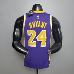 CAMISETA DO LOS ANGELES LAKES - BRYANT 24 - ROXO DECOTE REDONDO