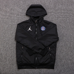 JAQUETA CORTA VENTO DO PSG JORDAN PRETA - 22/23 - comprar online