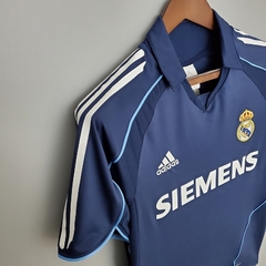 Imagem do CAMISA RETRO DO REAL MADRID-AWAY 05/06