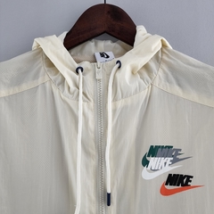 JAQUETA COM CAPUZ NIKE BEGE/AZUL- 22/23 - comprar online