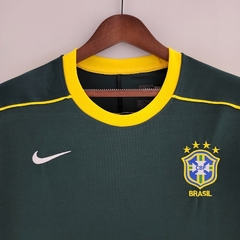 CAMISA RETRÔ DO BRASIL-GOALKEEPER VERDE ESCURO 1998 - comprar online