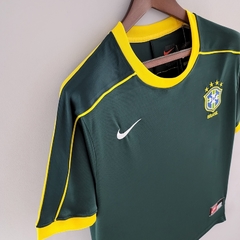 Imagem do CAMISA RETRÔ DO BRASIL-GOALKEEPER VERDE ESCURO 1998