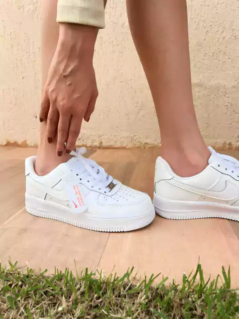 NIKE AIR FORCE 1 - BRANCO - UNISSEX