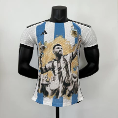 CAMISA DA ARGENTINA VERSÃO JOGADOR - HOME - IMAGEM MESSI 22/23