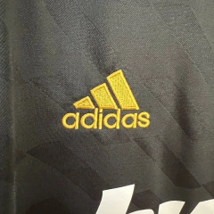 CAMISA RETRÔ DO REAL MADRID - MANGA LONGA - AWAY 11/12 na internet