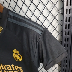 Imagem do KIT INFANTIL REAL MADRID - THIRD 23/24