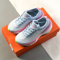 NIKE ZOOMX INVINCIBLE RUN FLYKNIT 3 - UNISSEX - PINK/AZUL