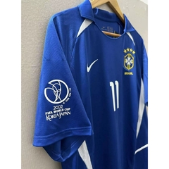 CAMISA RETRÔ DO BRASIL - RONALDINHO 11 - AWAY 2002 (COM PATCH) na internet