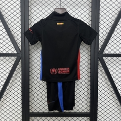 Imagem do KIT INFANTIL BARCELONA - AWAY 24/25