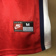 CAMISA RETRÔ DO ARSENAL - BERGKAMP 10 - HOME 1999/00 - NETSHIRTS