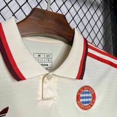 CAMISA DO BAYERN DE MUNIQUE - THIRD 24/25 na internet