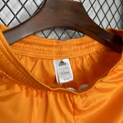 SHORT DO REAL MADRID TORCEDOR - AWAY 24/25 na internet
