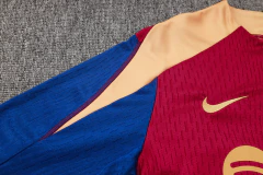 AGASALHO ( JAQUETA ) DO BARCELONA - JOGADOR - GRENÁ 24/25 - loja online