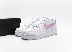 NIKE AIR FORCE 1 - BRANCO/ROSA - UNISSEX