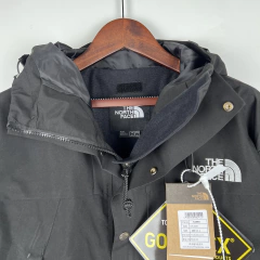 JAQUETA CORTA VENTO - THE NORTH FACE - PRETA 2023 - comprar online