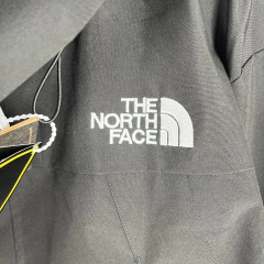 JAQUETA CORTA VENTO - THE NORTH FACE - PRETA 2023 na internet