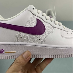 NIKE AIR FORCE 1 - BRANCO/ROXO - UNISSEX - NETSHIRTS
