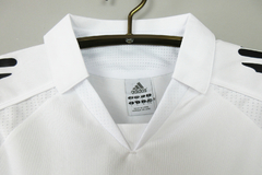 CAMISA RETRÔ DO REAL MADRID - MANGA LONGA BECKHAM 23 - HOME 05/06 na internet