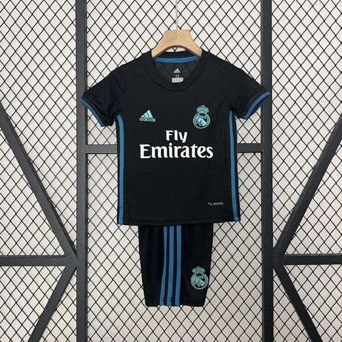 KIT INFANTIL RETRÔ DO REAL MADRID - AWAY 17/18 - comprar online