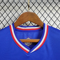 CAMISA FEMININA DA FRANÇA - HOME 24/25 - NETSHIRTS
