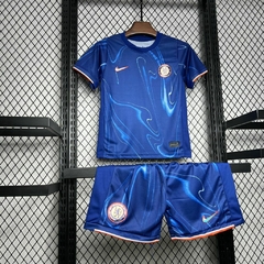KIT INFANTIL DO CHELSEA - HOME 24/25 na internet