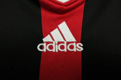 CAMISA RETRÔ DO MILAN - MANGA LONGA - RONALDINHO 80 - HOME 09/10