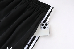 CONJUNTO AGASALHO ADIDAS CLÁSSICO - PRETO - comprar online