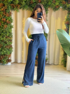 Calça Aroeira - risca azul - comprar online