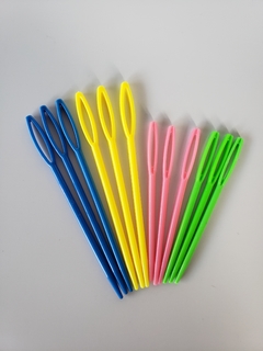 Set 12 Agujas de Coser Plásticas