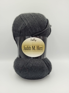 Dolly Judith M Herz en internet