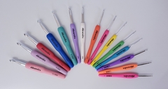 Agujas de Crochet de Acero con Mango de Silicona Almendra