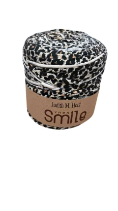 Smile Trapillo Importado de Judith M Herz en internet