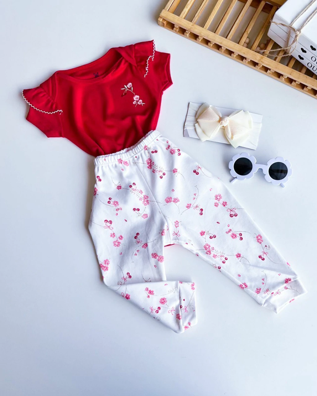 CONJUNTO BABY KIKO E KIKA BODY E CALÇA 0-12 MESES