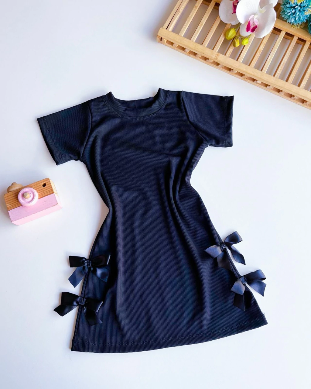 VESTIDO INFANTIL CANELADO COM LAÇOS 2 A 10 ANOS