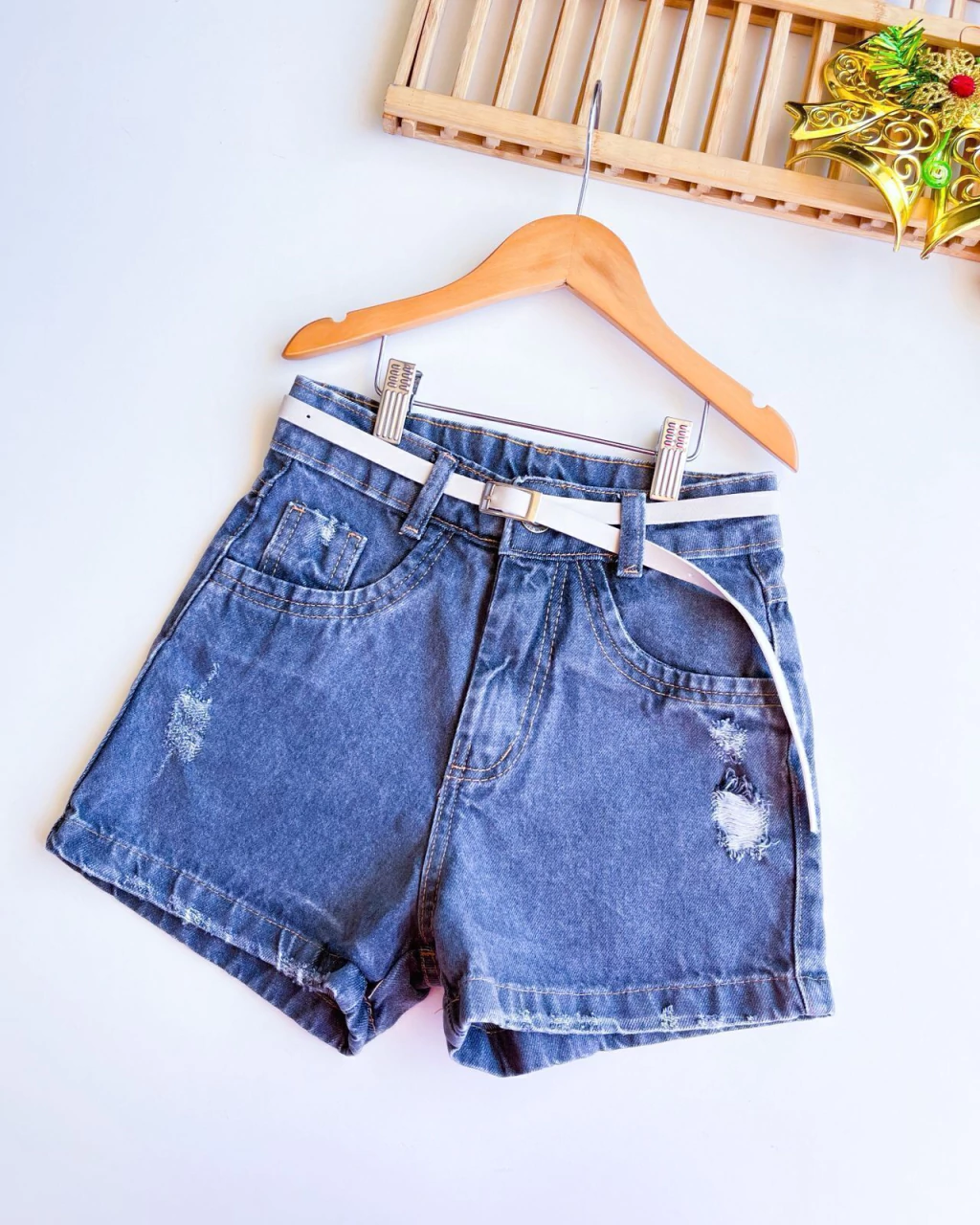 SHORT JEANS JUVENIL PRETO COM CINTO 10 A 16 ANOS