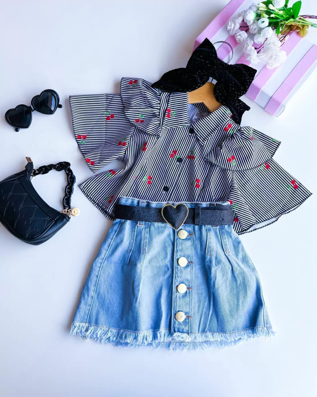 SAIA JEANS INFANTIL COM BOTOES GODE 2 A 10 ANOS