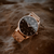 reloj dorado marca Valkur diseñado en Argentina