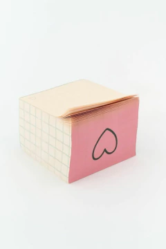 FW BLOCK DE NOTAS ESCRITORIO MINIMAL 7.5X7.5 CM en internet