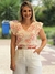 Blusa Bordada Com Babados na internet