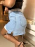 Saia jeans barra desfiada com fenda lateral - azul claro on internet