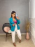 Blazer em alfaiataria com botões no punho - azul petróleo - comprar online