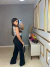 Calça jeans wide leg preta - com destroyed na internet