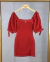 Vestido curto manga princesa com fenda - vermelho