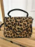 Bolsa animal print - Amor de Peça - Looks Femininos Estilosos, Loja de Roupa Feminina Online