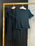 Vestido com manga em plumas - preto - comprar online