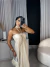 Vestido longo fluído com amarração no pescoço - nude - Amor de Peça - Looks Femininos Estilosos, Loja de Roupa Feminina Online
