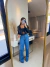 Calça jeans wide leg cargo - escura na internet