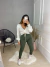 Imagem do Calça jeans clochard com botões - verde militar