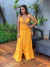 Conjunto cropped e saia midi mostarda - Amor de Peça - Looks Femininos Estilosos, Loja de Roupa Feminina Online