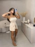 Macaquinho alfaiataria com pedras cravejadas - bege - Amor de Peça - Looks Femininos Estilosos, Loja de Roupa Feminina Online